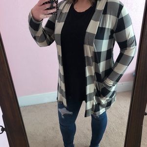Checkered Cardigan w/ Pockets